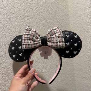Disneyland Ears Black and Pink Tweed Bow with Pearls